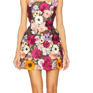 Bronx and Banco adorable flowery dress!!!